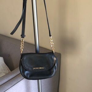 Michael Kors Swing Bag